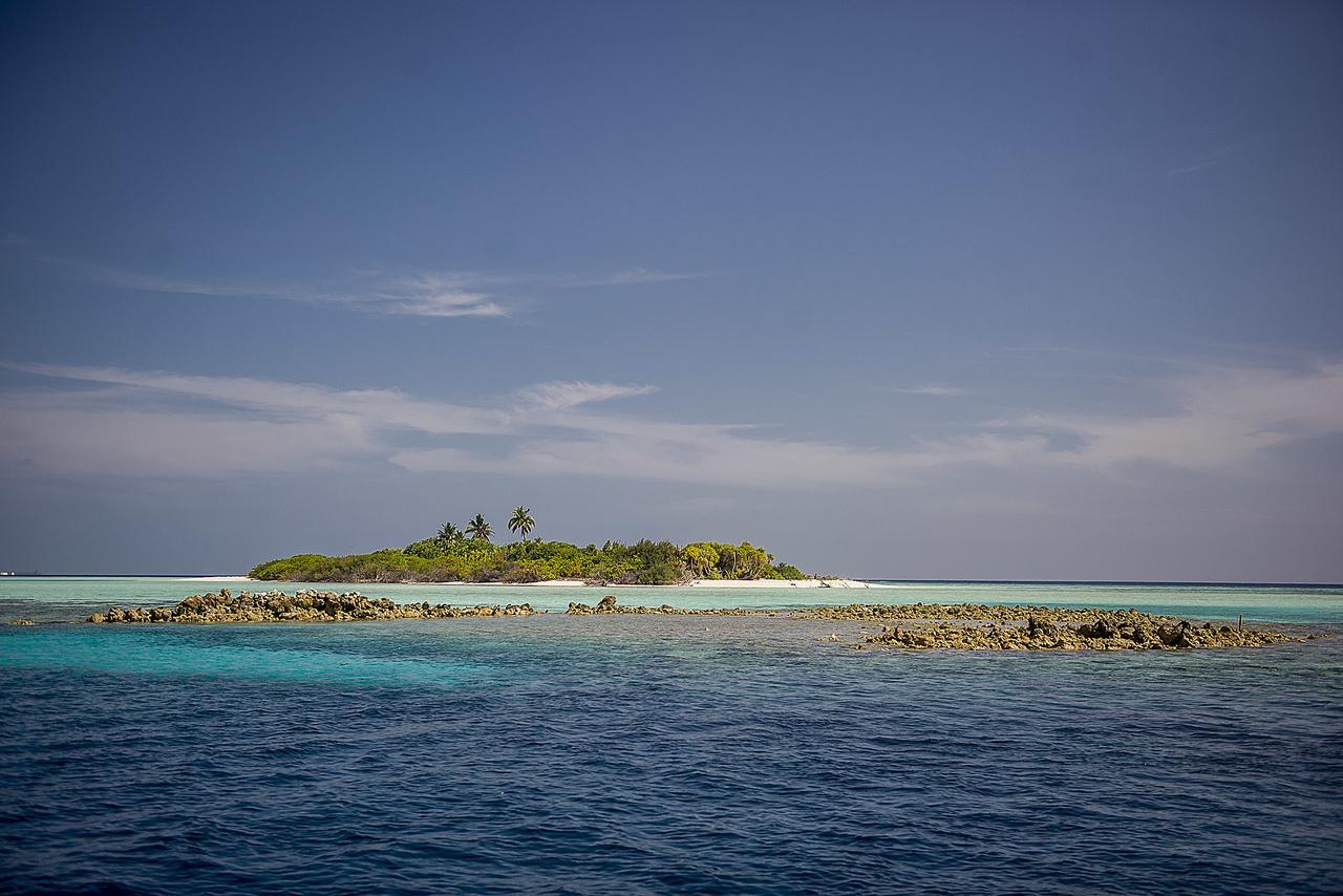 Detour Beach View Hangnaameedhoo Екстериор снимка