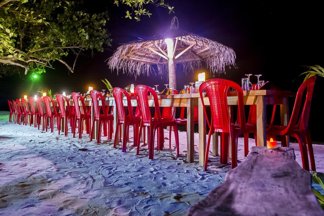 Detour Beach View Hangnaameedhoo Екстериор снимка